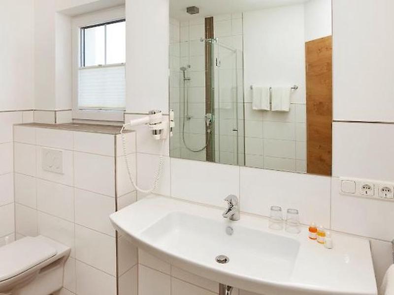 55777C72F0847E75A8CD258AE82746C0