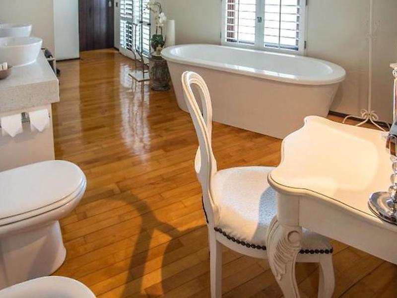 47D829FADD29457A04544583C4A7FACB