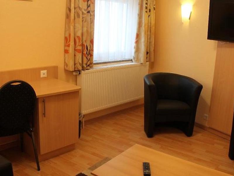 70C7CEC3389579A93A9A63DCFD760502