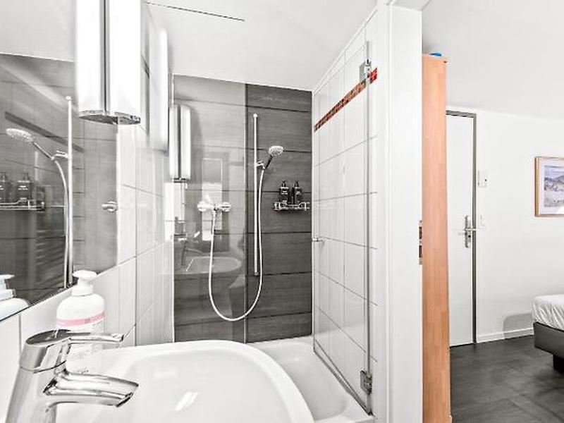 EA0392F063DF9BEE4F9C2B0FA0D20CFD