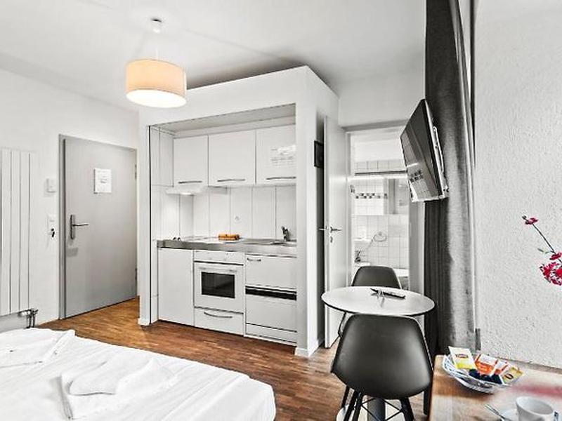 0A40A2F55EFB6511E14F0ABEFA90C4E5