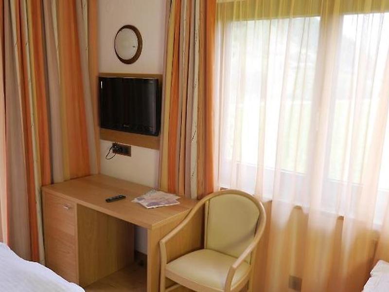 0957C20B21C4A2BD84DC297DB2A80915