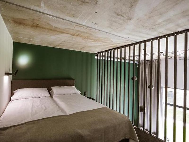 7AE6C2FBF98AC6DA34AC62DB93BF7490