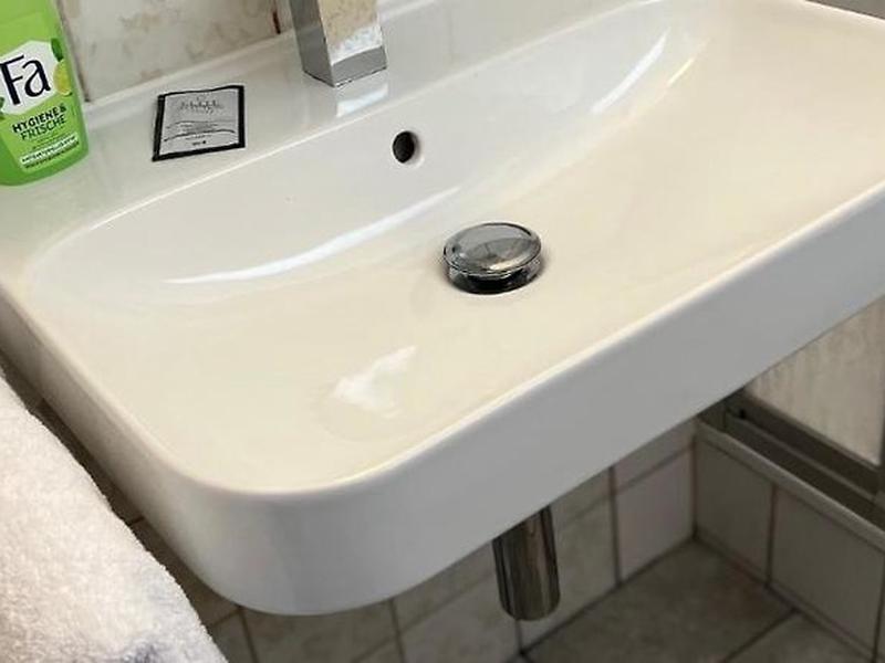 2C269B423E92EA2C74C2FA2EF45D7BC8