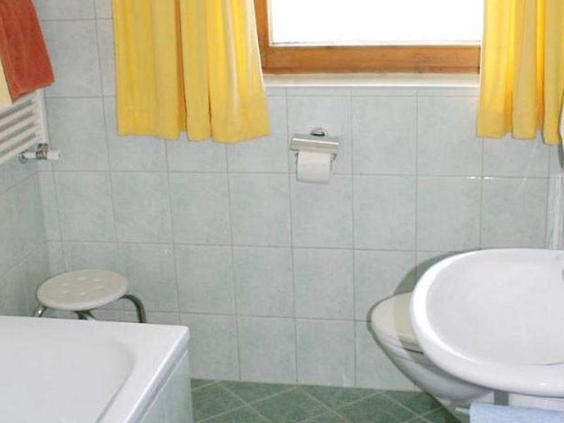 986853C40949B5775D71E0C6CE475712