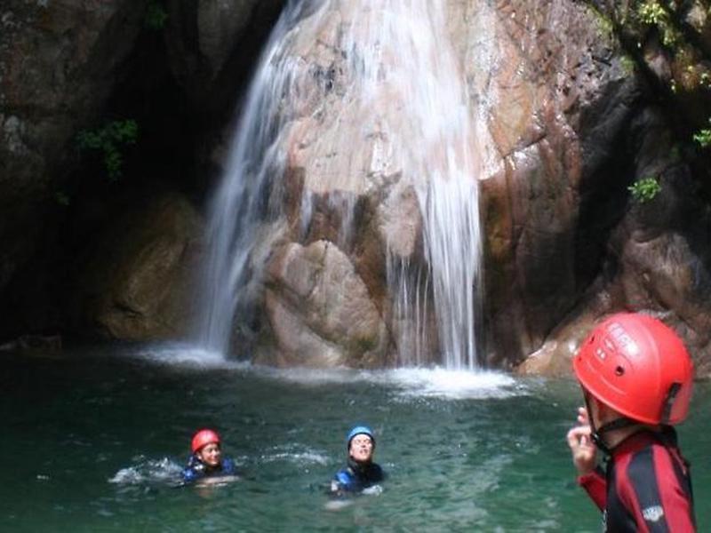 5FCD455431CB4A67B101AB23B0D165CA