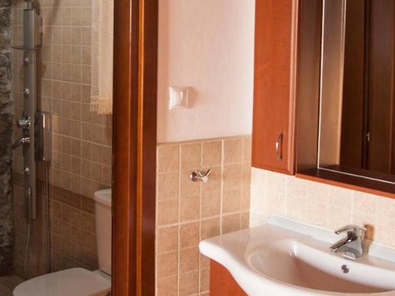 4CD9733FB78AE371D7FED0356D38B34A