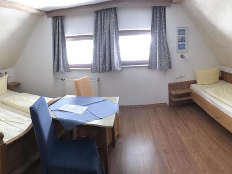 7B29676B8795C757AA4DEA1AE21B5766