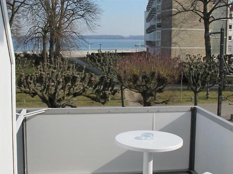 8B24E2D08AB80EDF25E4AEFF03AFC4C6