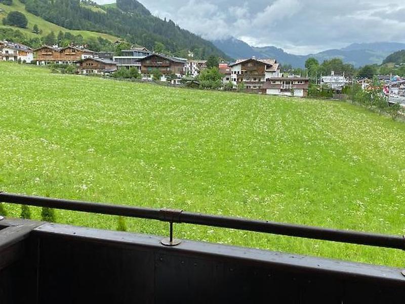 8EC0908CFDC7398B8F5C698BA1FC8DCF