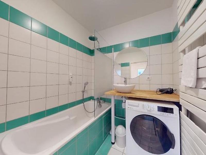 E20C38E82FC4B25C93F30F41A053C2E8