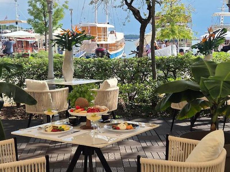 A5435DD278FDB9B8E65645729418E1BD