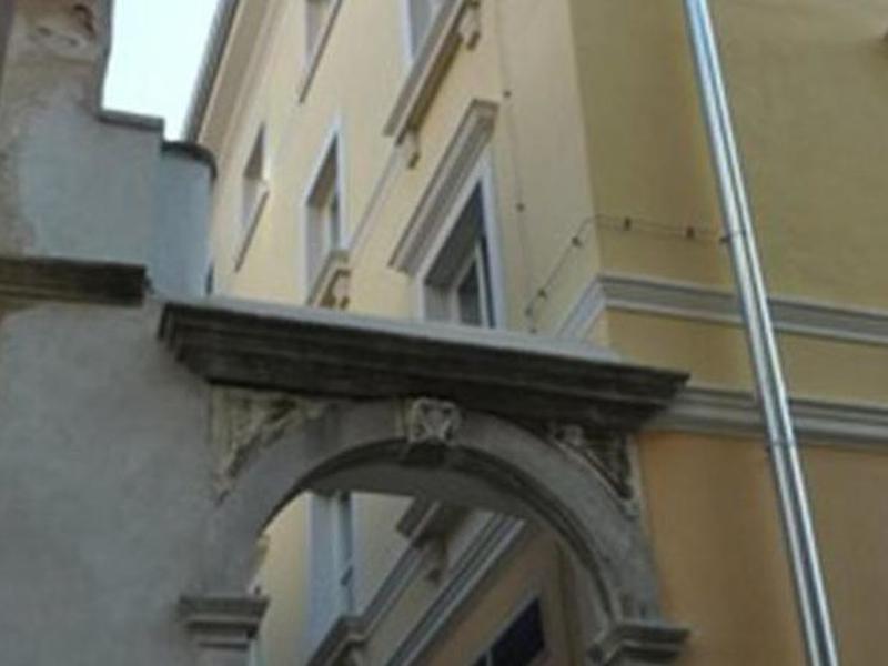 AF6A3FA8BAEB73EED77802990AB94BBD