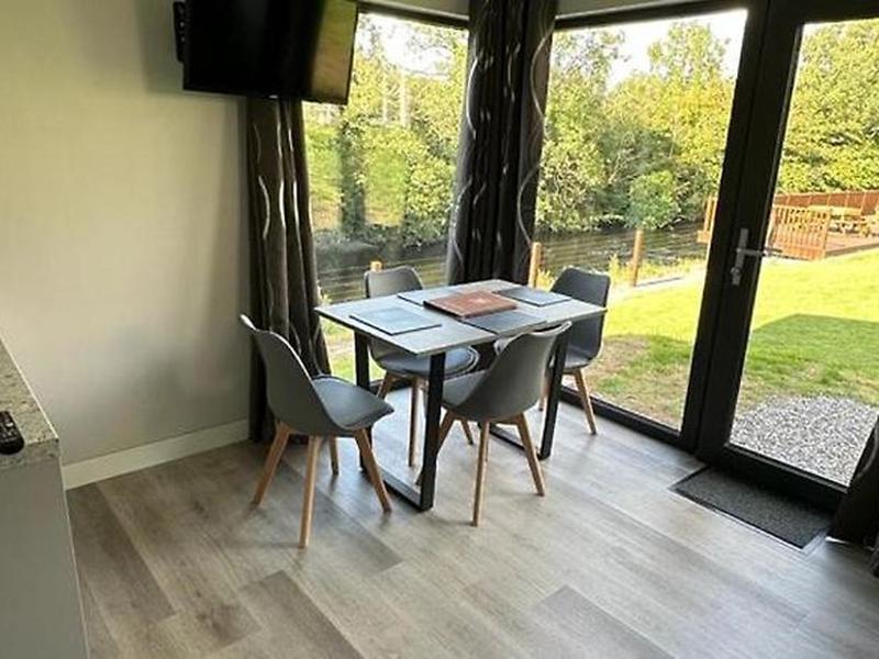 598DB2DC3E715DF7CFB9CD3C0130B742