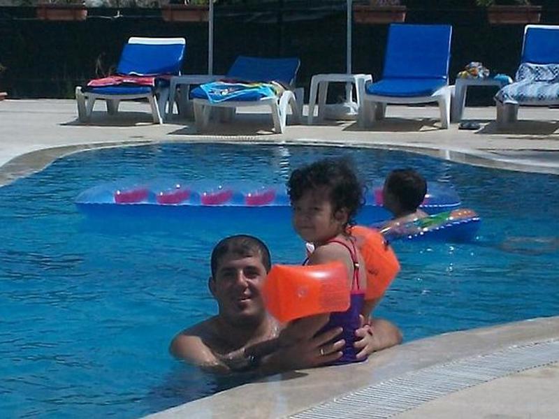 AF8CA81C7ECFD76850E2BA3E3E2C6D3C