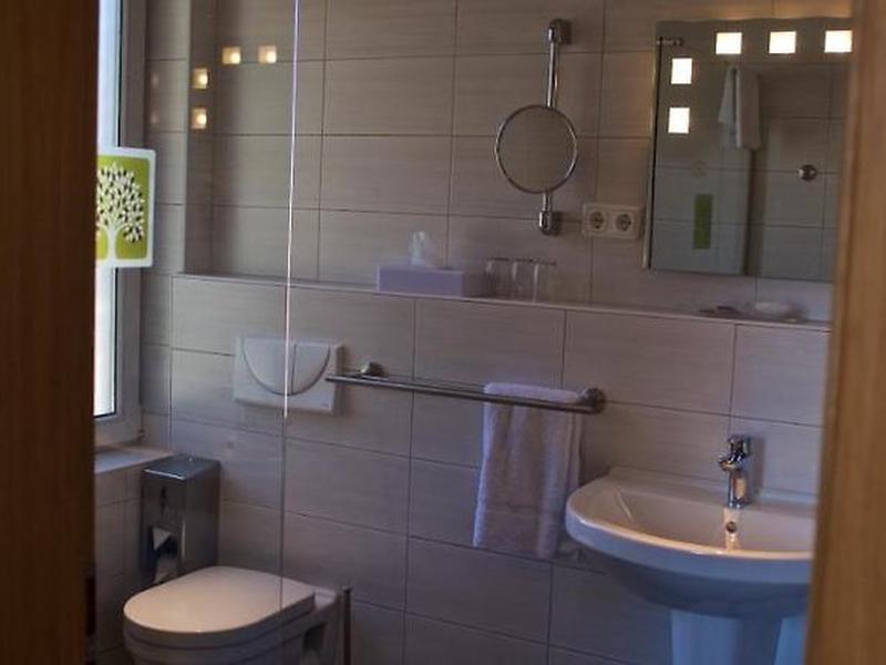 81BDD4853152C91FEF4F9B5835CB6651