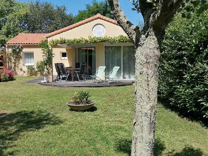 F260E716DEECDD3CD8E4A22B4D40836F