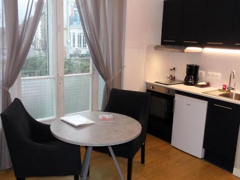 723C82066CF8B3FD4328DAF97D30C0DE