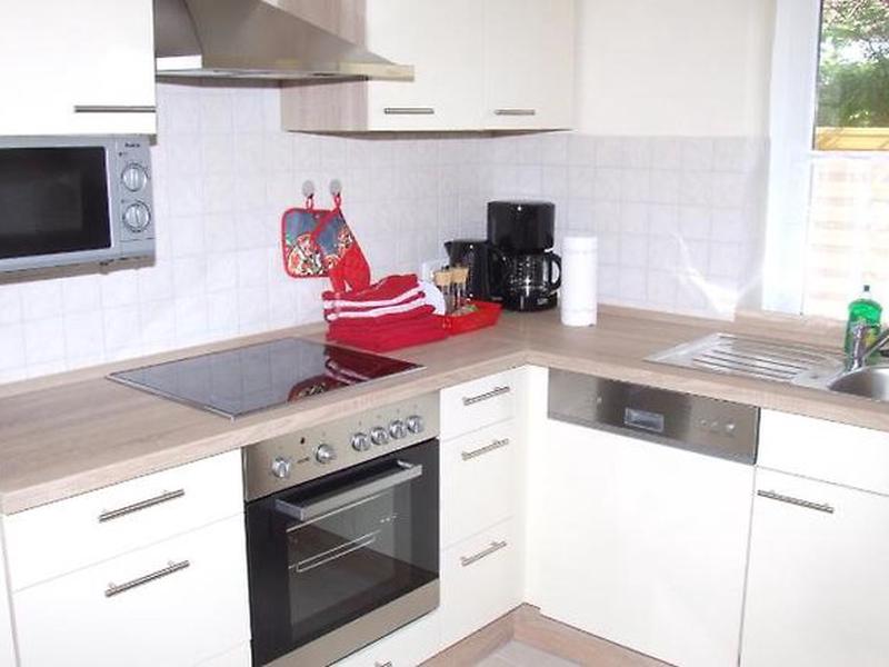 5DC6C1B7811F1AA76FCF684A02854E4A