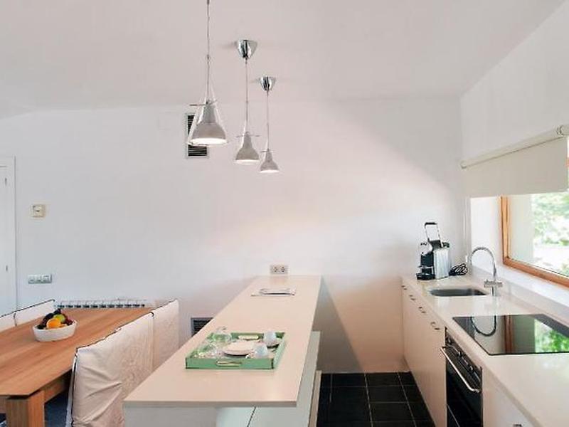 21A463825DB5009F73AE9E08084C68B7