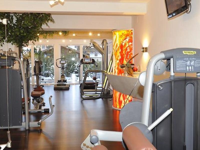 F90D421067AFA93188C9D3BDA1E1E8ED