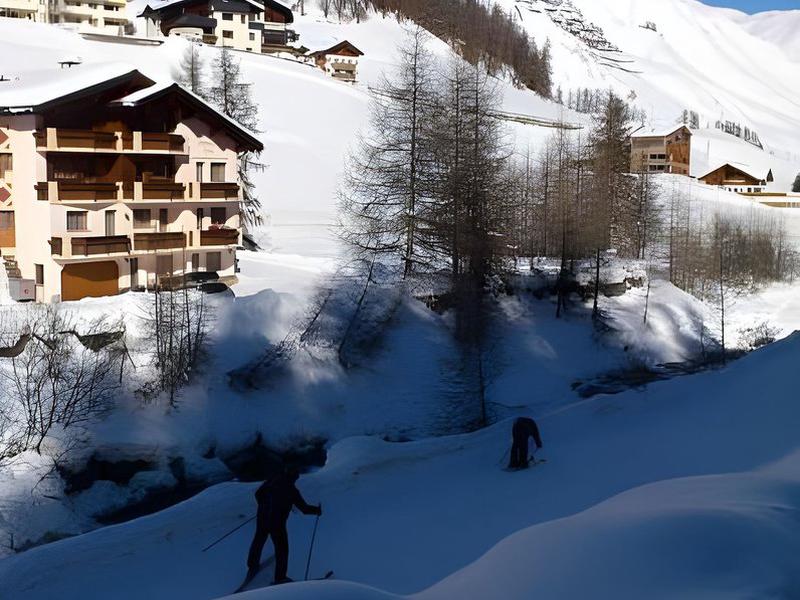 D0B1C297315D571A5A03A23FB37F5130