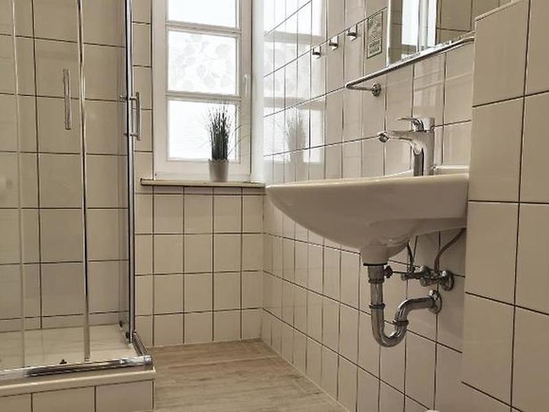 DDB56F8FBAD8F4AD2D834F56565E1BD2