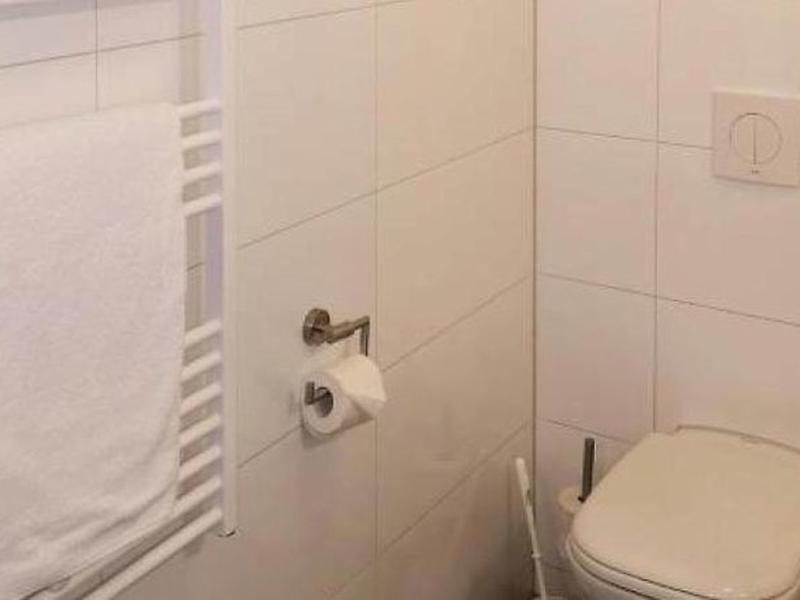 3D9678A8224891D26351865E024BDC31