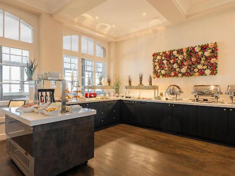 9B067AEF265C86F098A198CDCE8E82F2