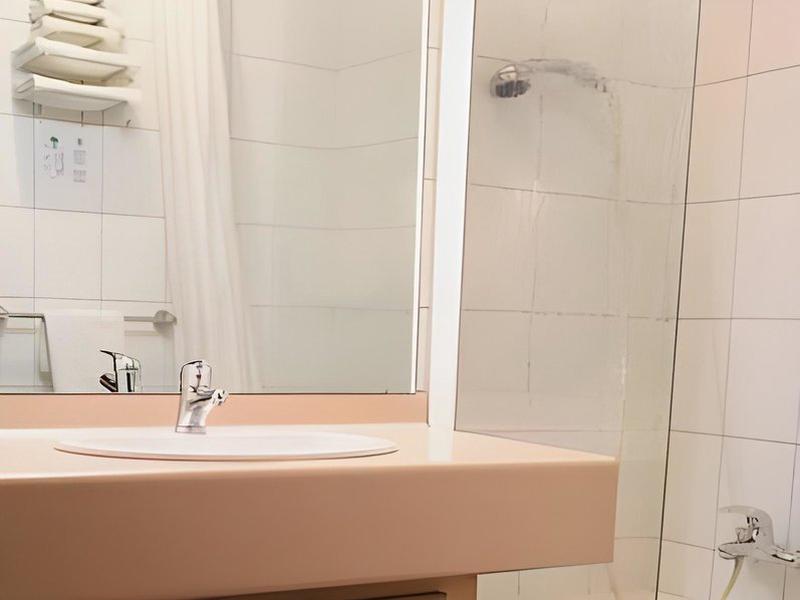 F87C5B41BFBB581B2FF249337CD4313D