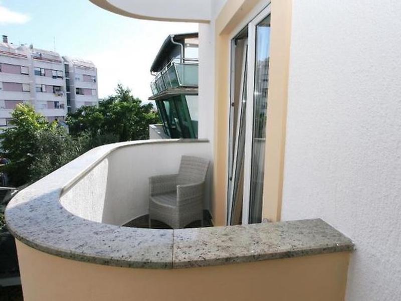 A38383471DA5A72A0B472ED826E4829F