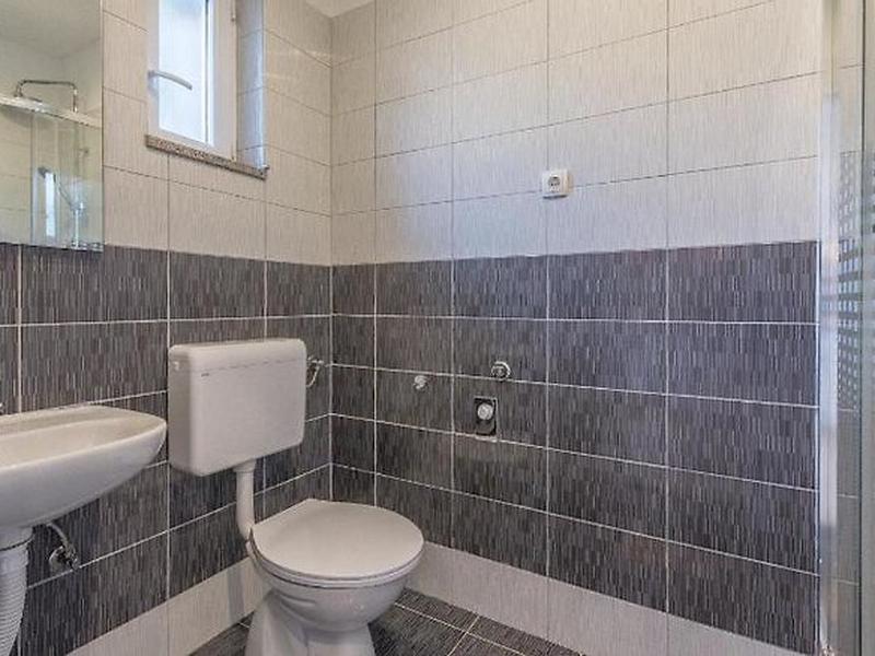 5164E2AE04C4F9B3E0392370ACB64C75