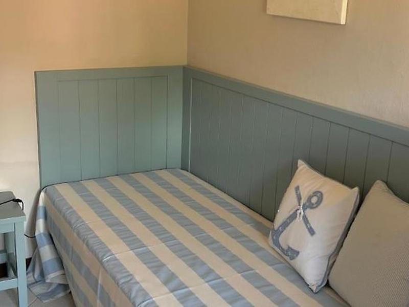 0B7C04F5134B477D6E3598AB7A716E24