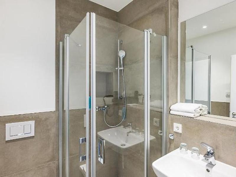 FFFE1A6778458B76A999E429EB42B9A5