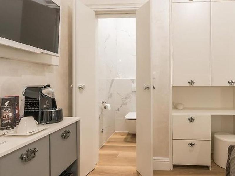 4392623D20BE8F31B4D7FE98BA3B2322