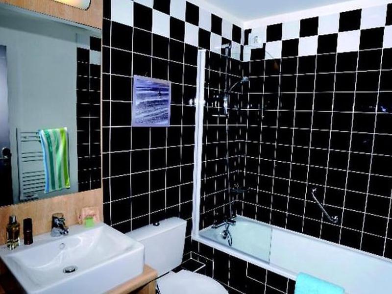 E2B5B317495BC4BE62ABDF8FFE144ADC