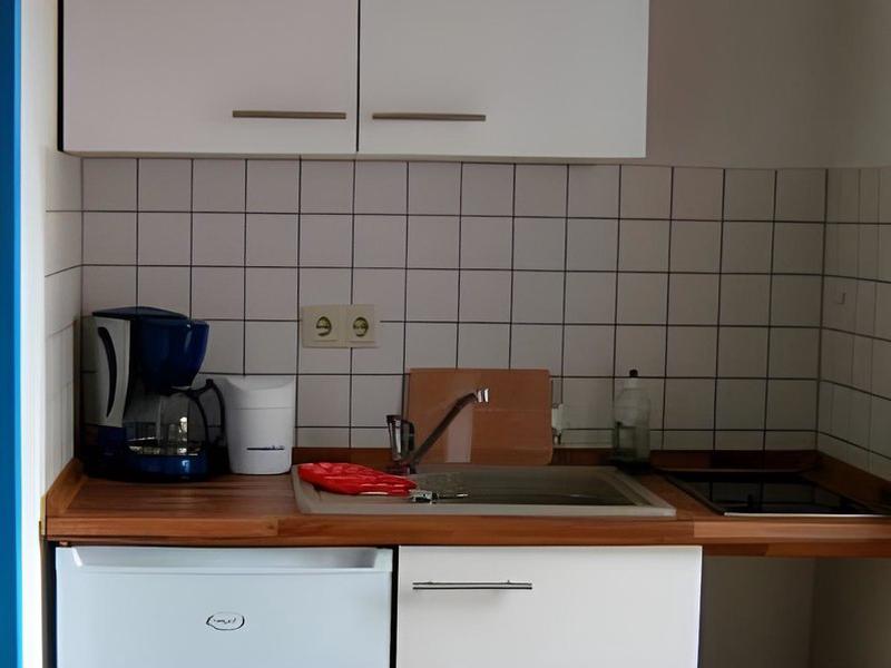 1CE5328B980C322EEBE61263C3815818