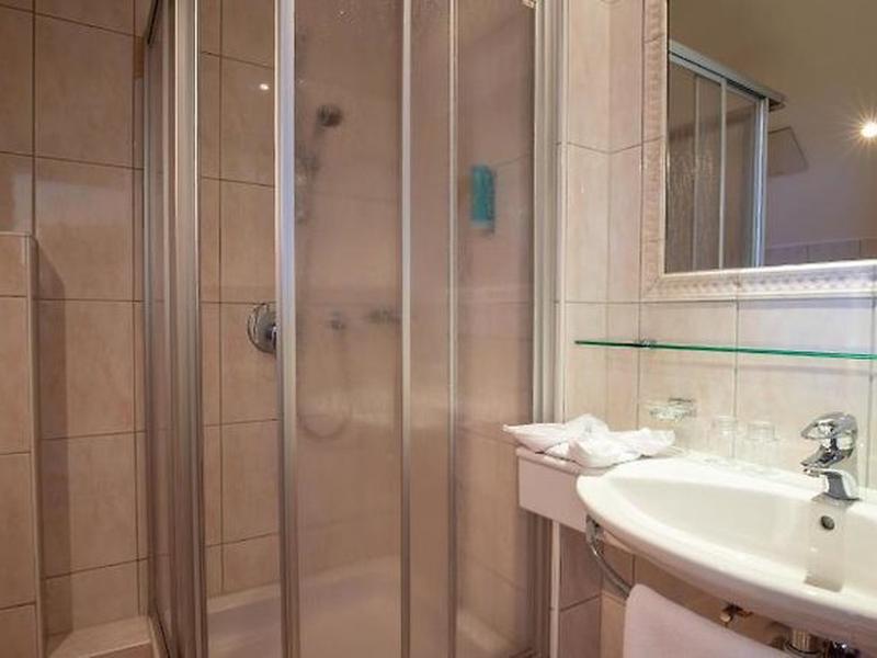 458EB8E72EC6ECB36DA65436AAC0A7AE