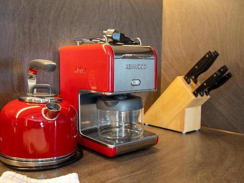 40C9493D7403BACA8A6B106C45B957CB