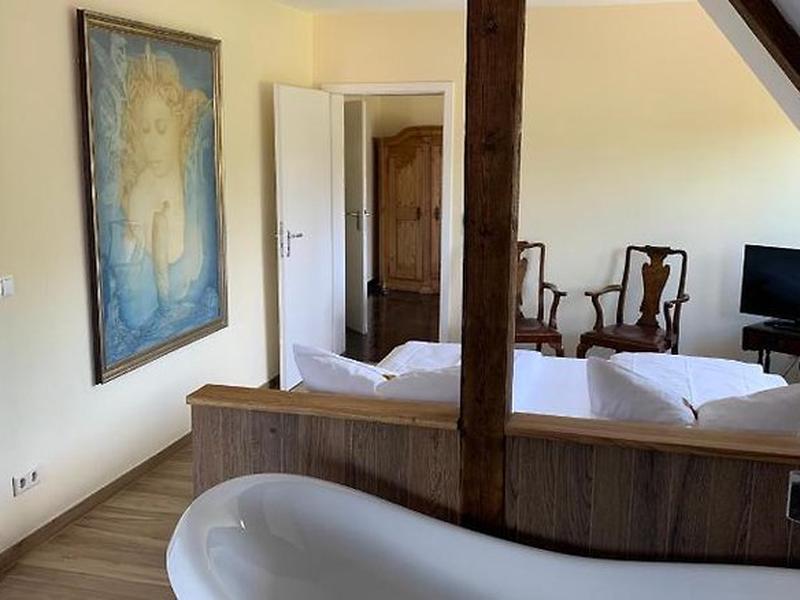 D78B2FF9CB7BA34932DBD321FC025526