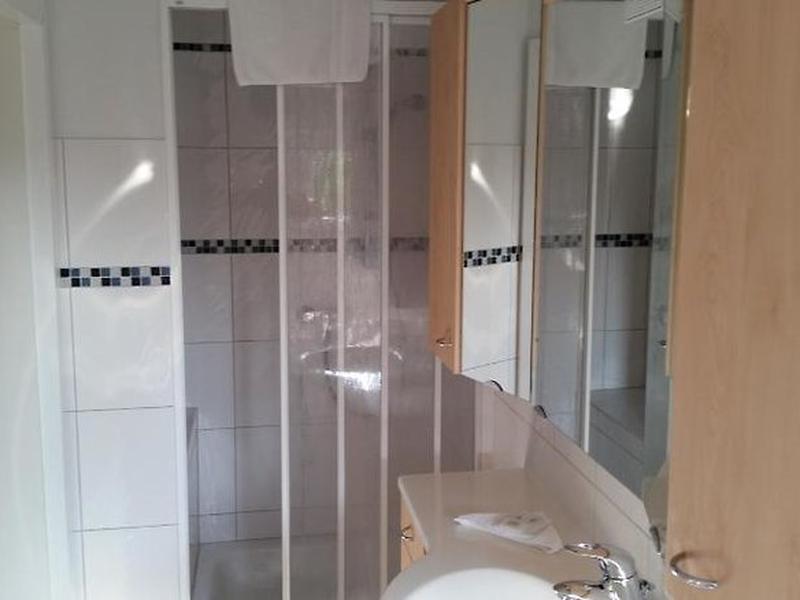 B6D7CD988FBA52A880416FA0D462214E