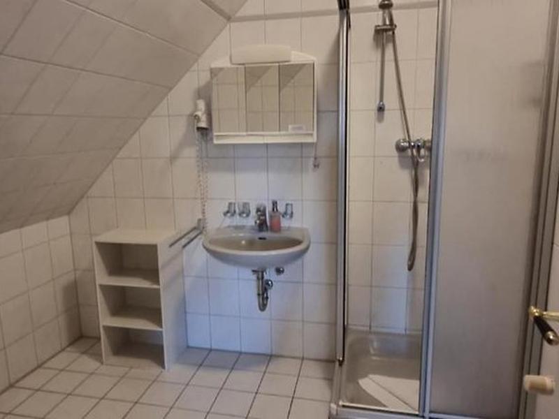 B16BE7A772CE84563BD2C916E1F633CE