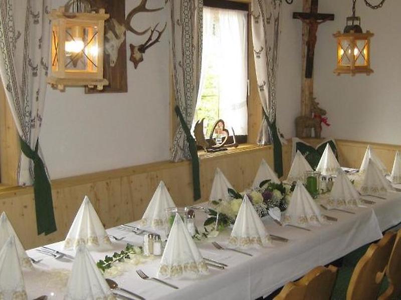 C2F945A5ADF4132FCE55F4684841063A