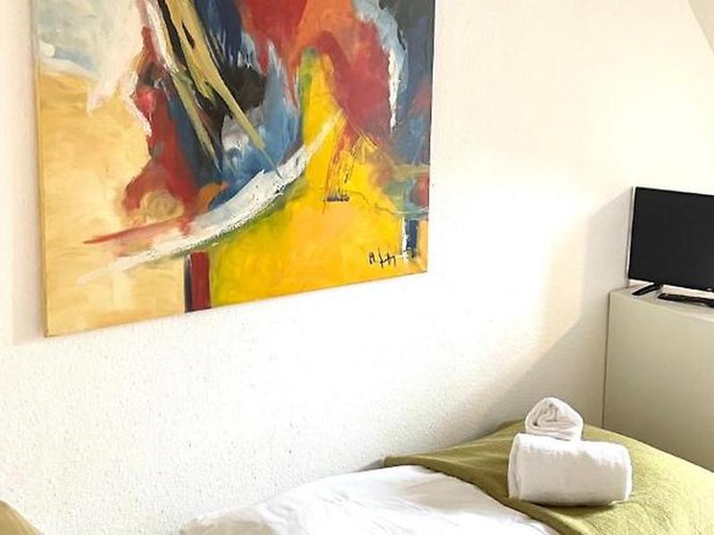 12A99EF3D92D10082926FE8E8B87080D