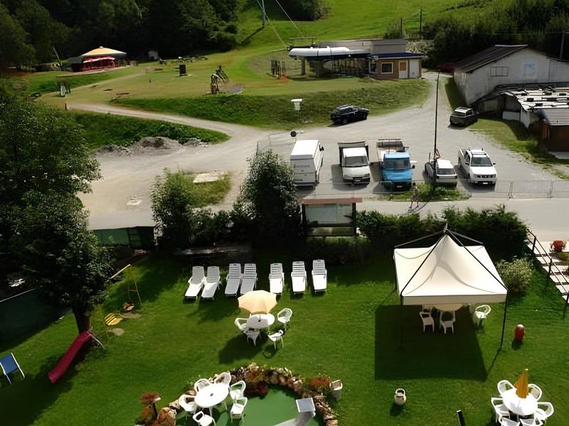 89BE27B5E3FCA8324AC77A1EC4E2971B