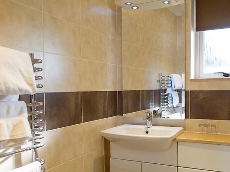 98D11667B1C749381AABA94DA7864BA4