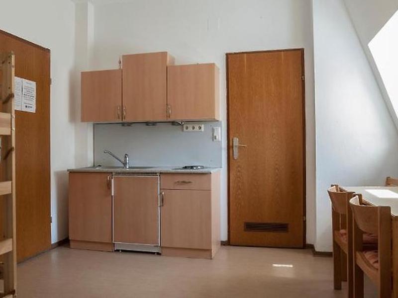 33F577F3D15749FDAD898A6166E8FCFC