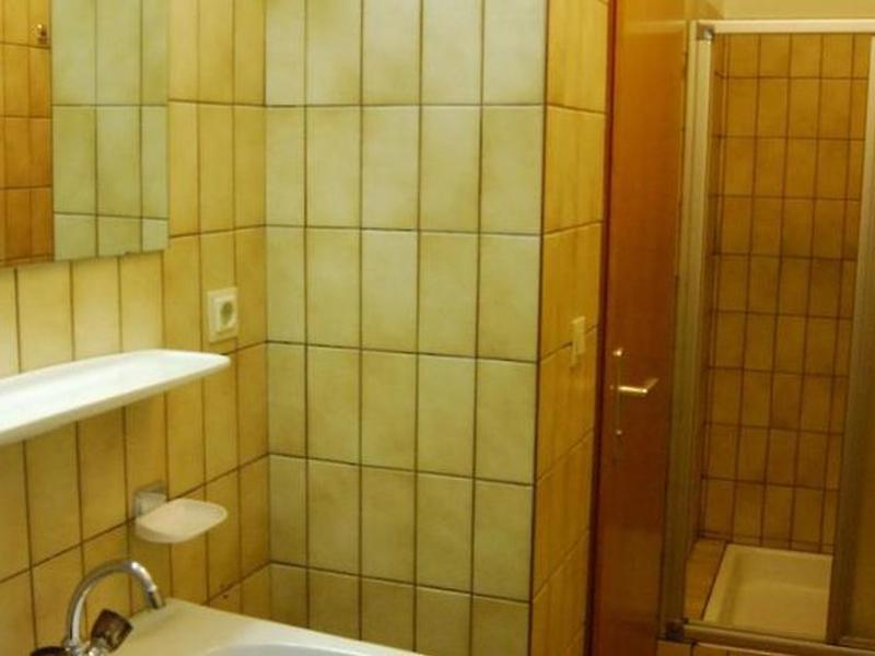 69DBA5AEB572AAFF13F7639A93B520DD