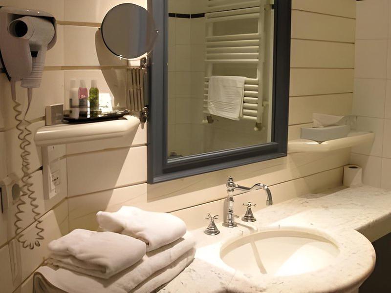 7A16899F85C67A738F91B5AC9BCA4142