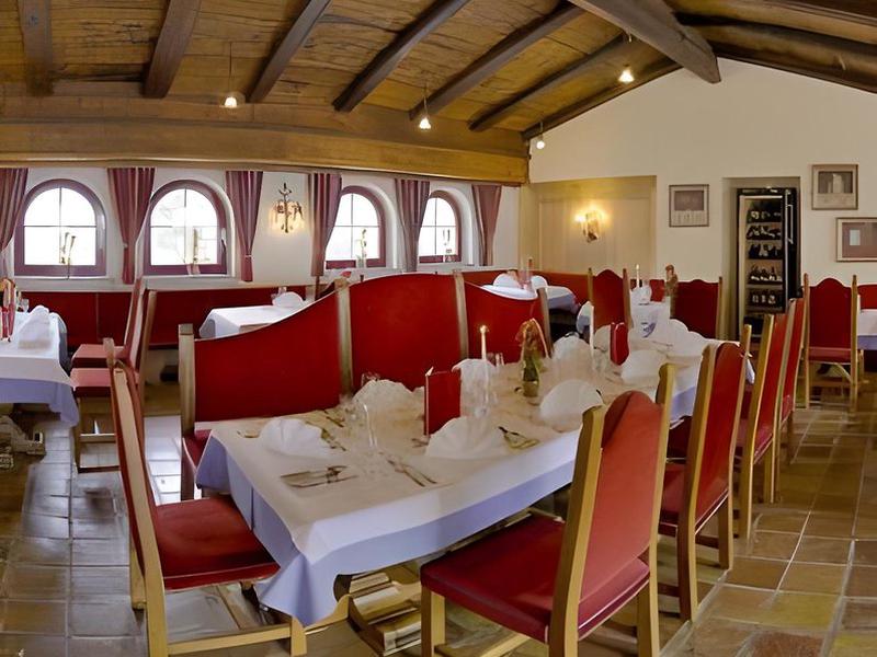 4B95A239C98C35FE634FFBA8BA0AE50E